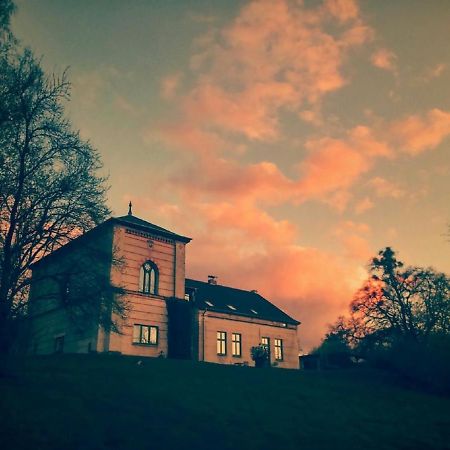 „Rentmeisterhaus Basedow“ Basedow  Kültér fotó