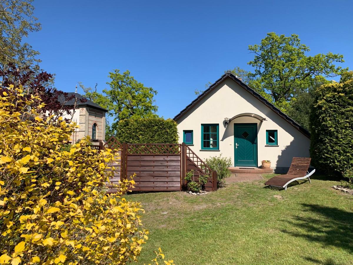„Rentmeisterhaus Basedow“ Basedow  Kültér fotó