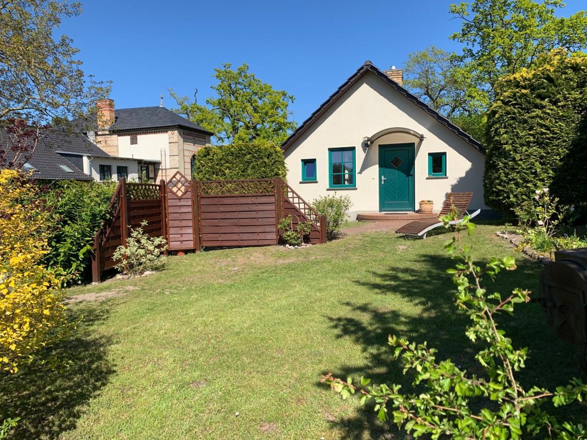„Rentmeisterhaus Basedow“ Basedow  Kültér fotó